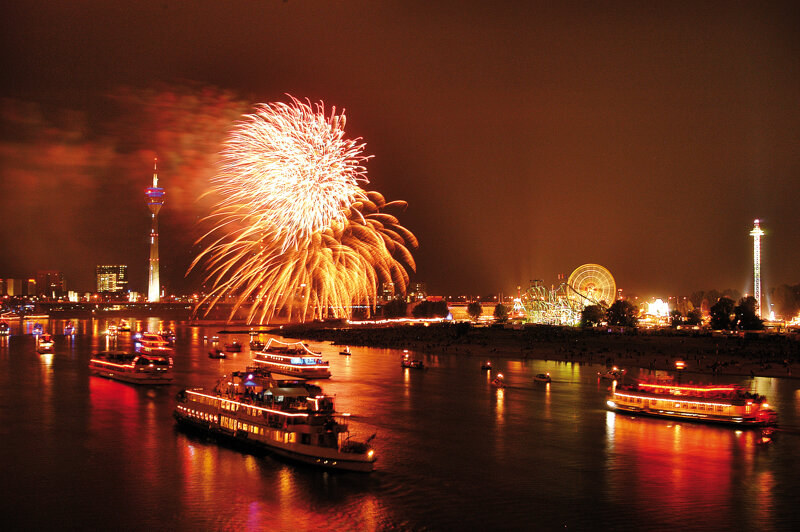 Festtagsreise nach Düsseldorf - Silvesterparty inkl. Schifffahrt